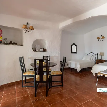 Appartement Living - Cave House & Terrace Adults Only