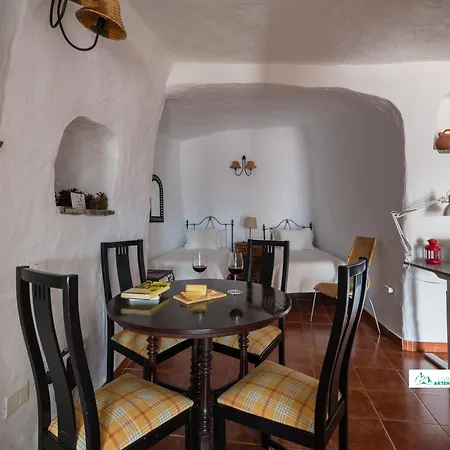 Living - Cave House & Terrace Adults Only Appartement *