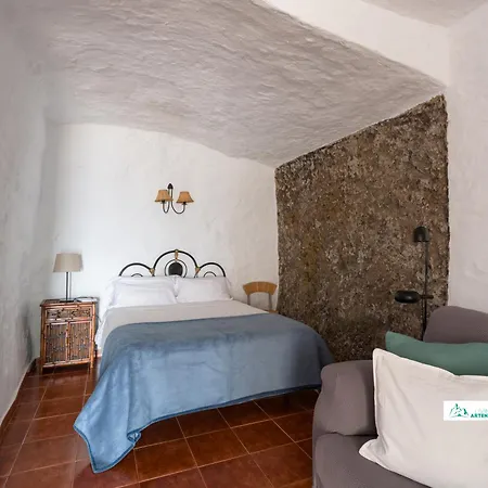 Living - Cave House & Terrace Adults Only *