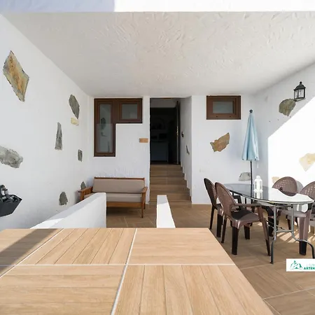 Living - Cave House & Terrace Adults Only Appartement *
