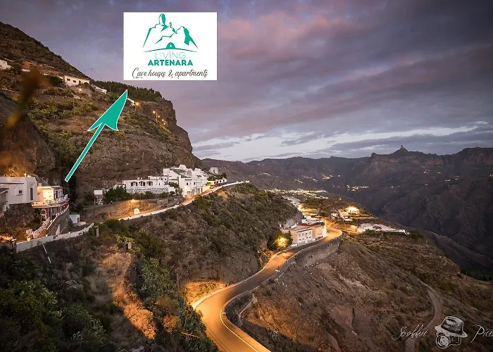 Living - Cave House & Terrace Adults Only アパート アルテナラ